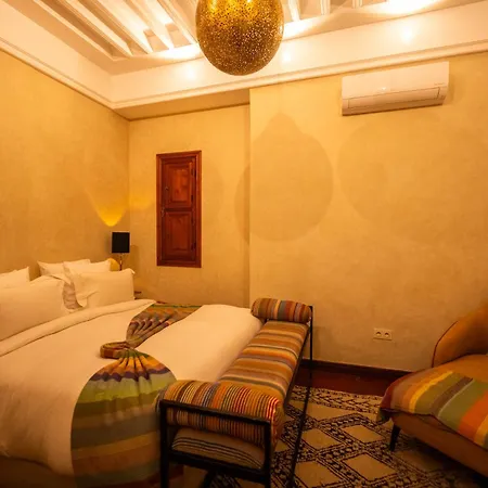 Riad Les Yeux Bleus-2